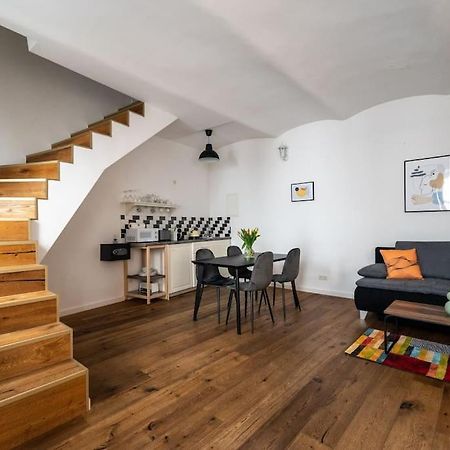 Apartamento Neat 1Br Duplex By Metro And Center By Hm Viena Exterior foto
