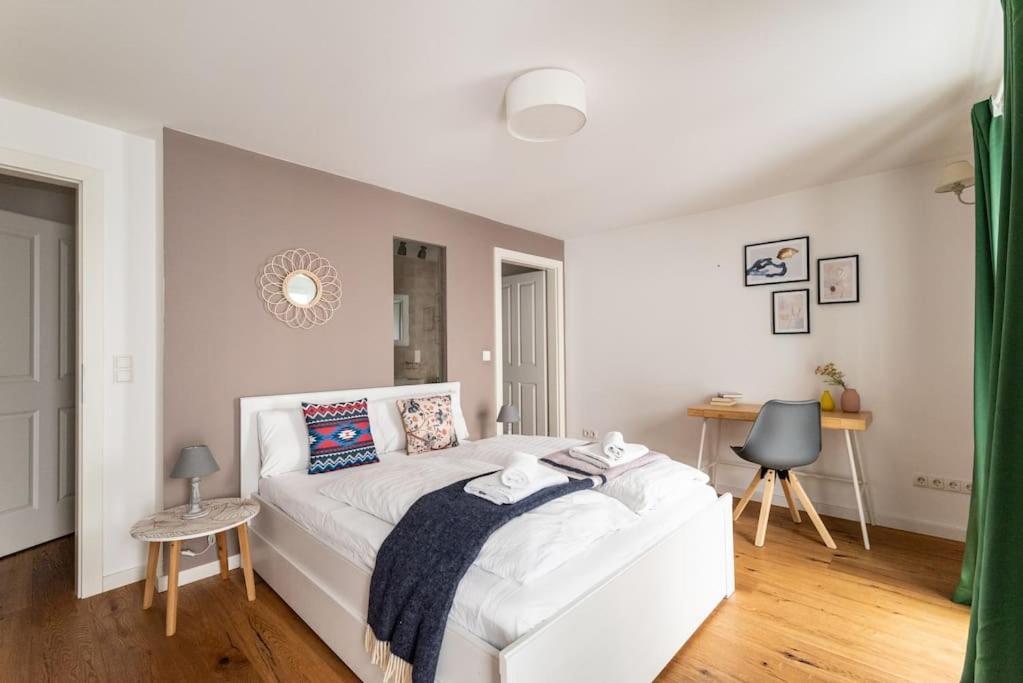 Apartamento Neat 1Br Duplex By Metro And Center By Hm Viena Exterior foto